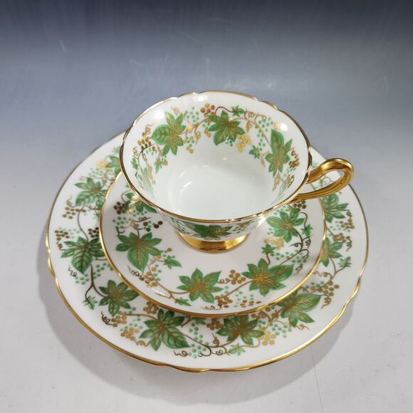 Shelley China Trio Gold Grape Vine #13616C Green Lunch Plate Tea Cup Saucer Set - Picture 2 of 10